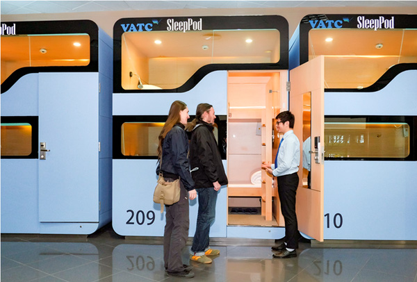 Пассажирам предоставляется возможность бесплатно использовать номер-капсулу в ханойском аэропорту